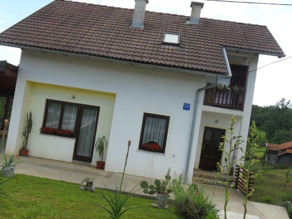 Studio Apartment Ivona & Tin Slunj Exterior photo