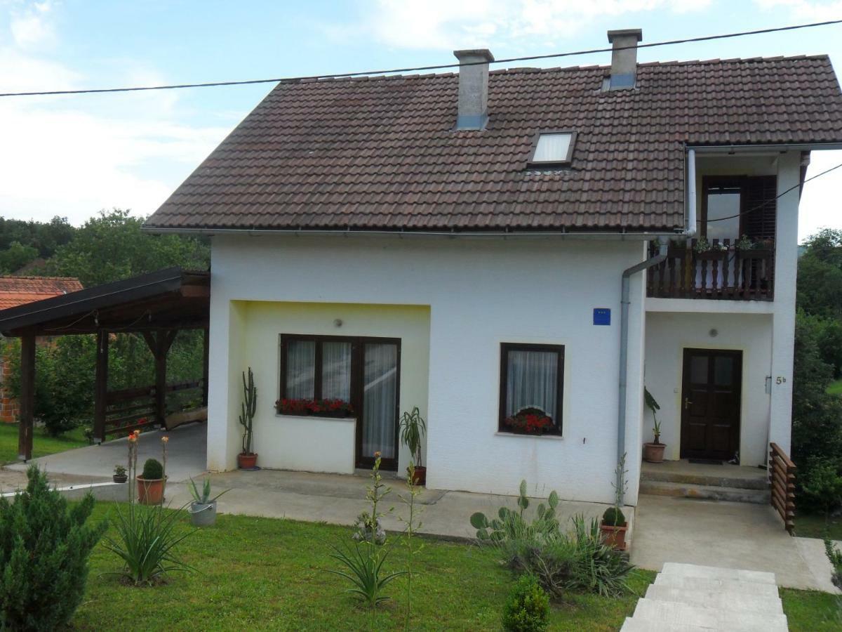 Studio Apartment Ivona & Tin Slunj Exterior photo